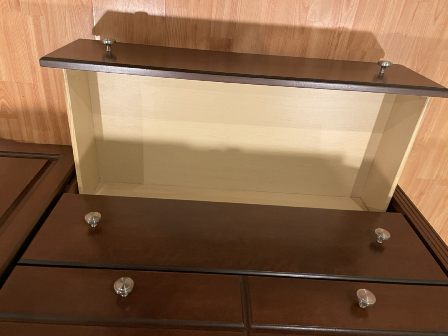 Dresser with hutch - photo 4