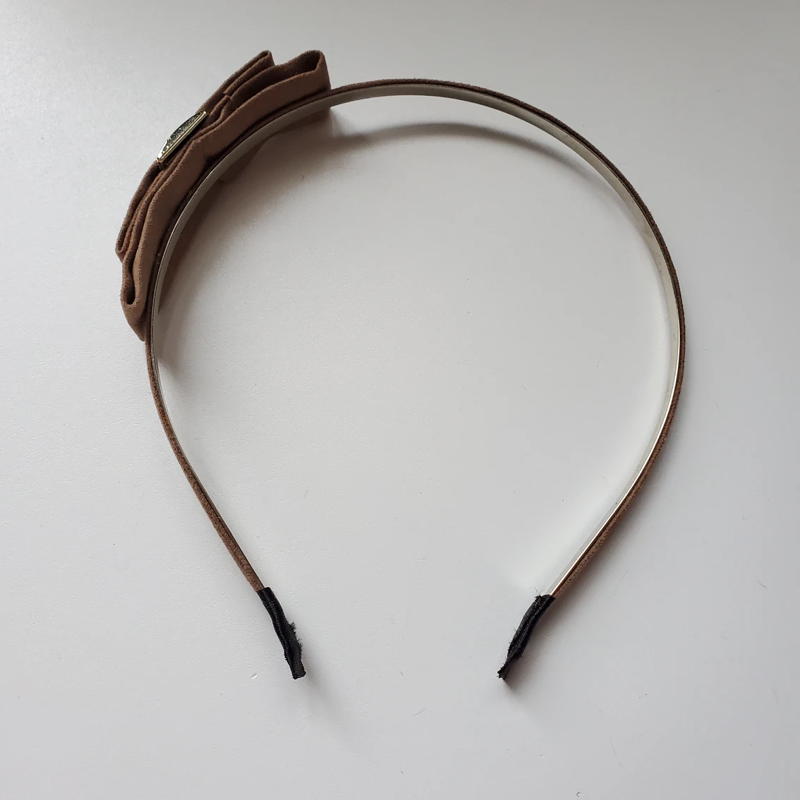 BNWOT brown faux suede hair band - photo 2