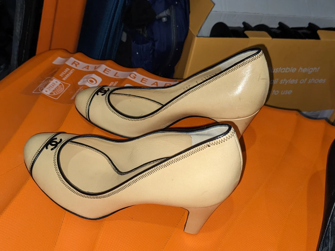Chanel Classic Leather Heels [EU 36] - photo 5