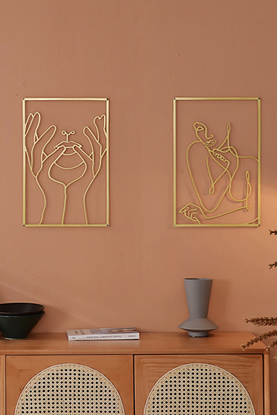 Gold minimalistic wall decor - photo 2