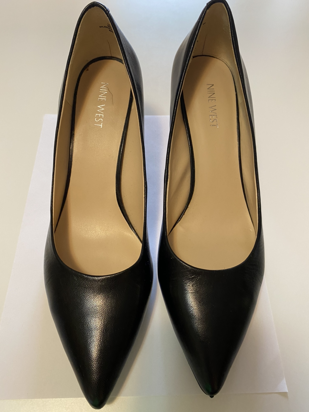 Nine West black leather pump thumbnail