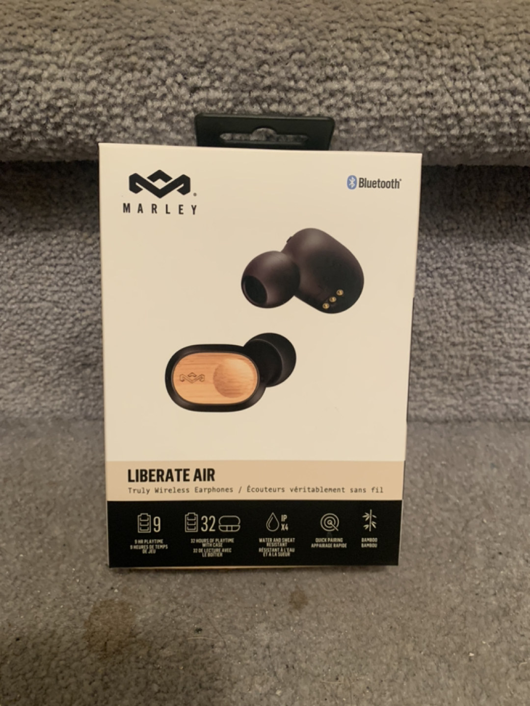 BNIB Bluetooth Earbuds thumbnail