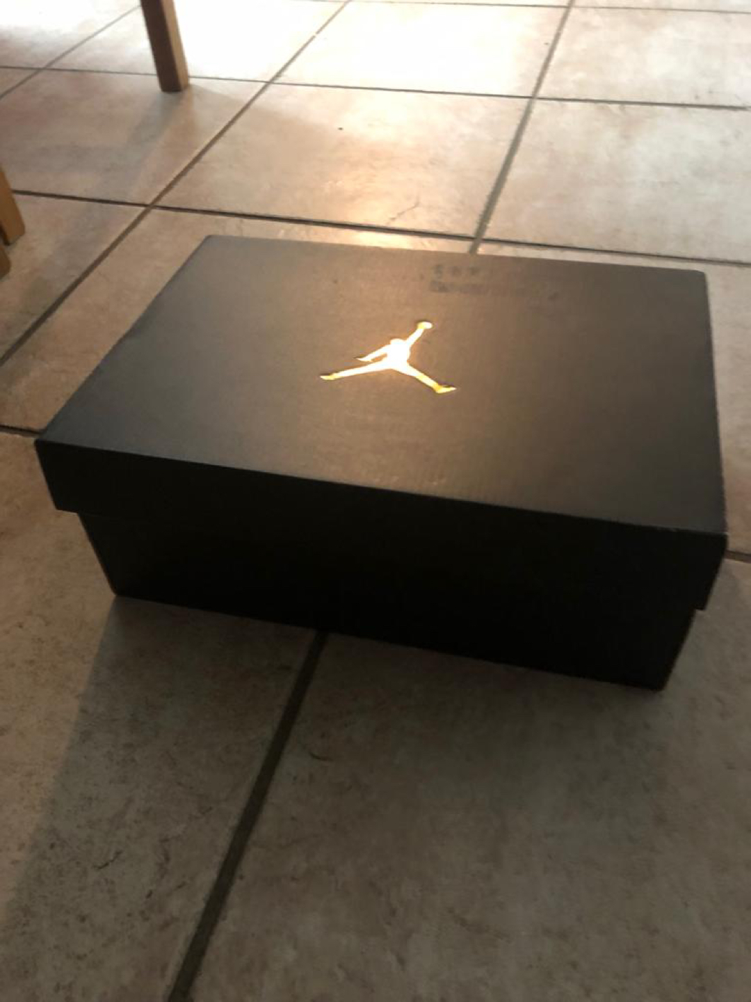 Jordan 1 Low Reverse Bred (553558 605) - Size 8.5 - photo 3