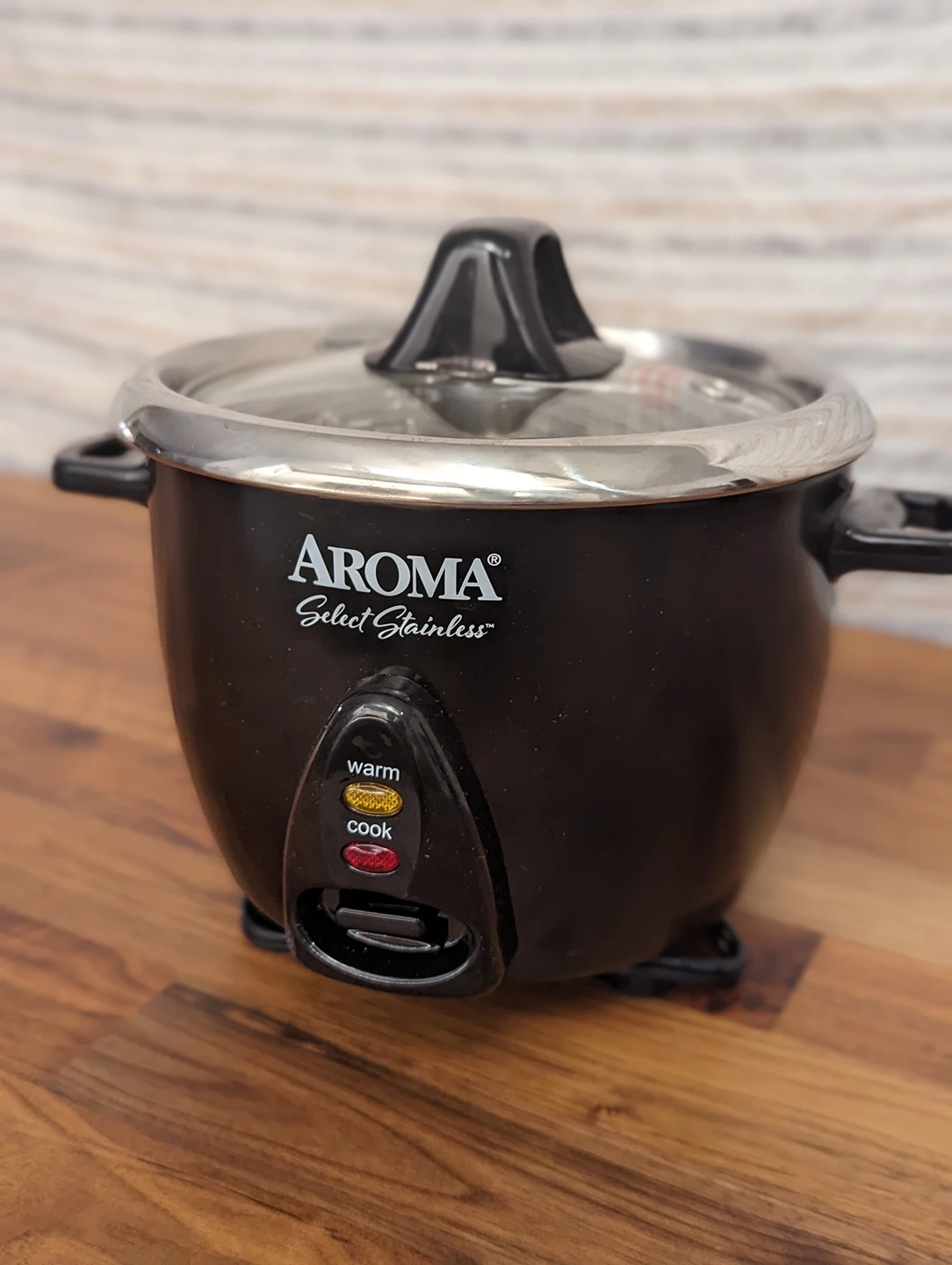 Aroma Rice Cooker thumbnail