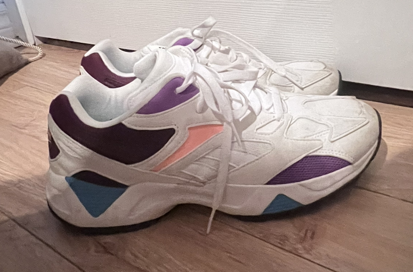 REEBOK Shoes