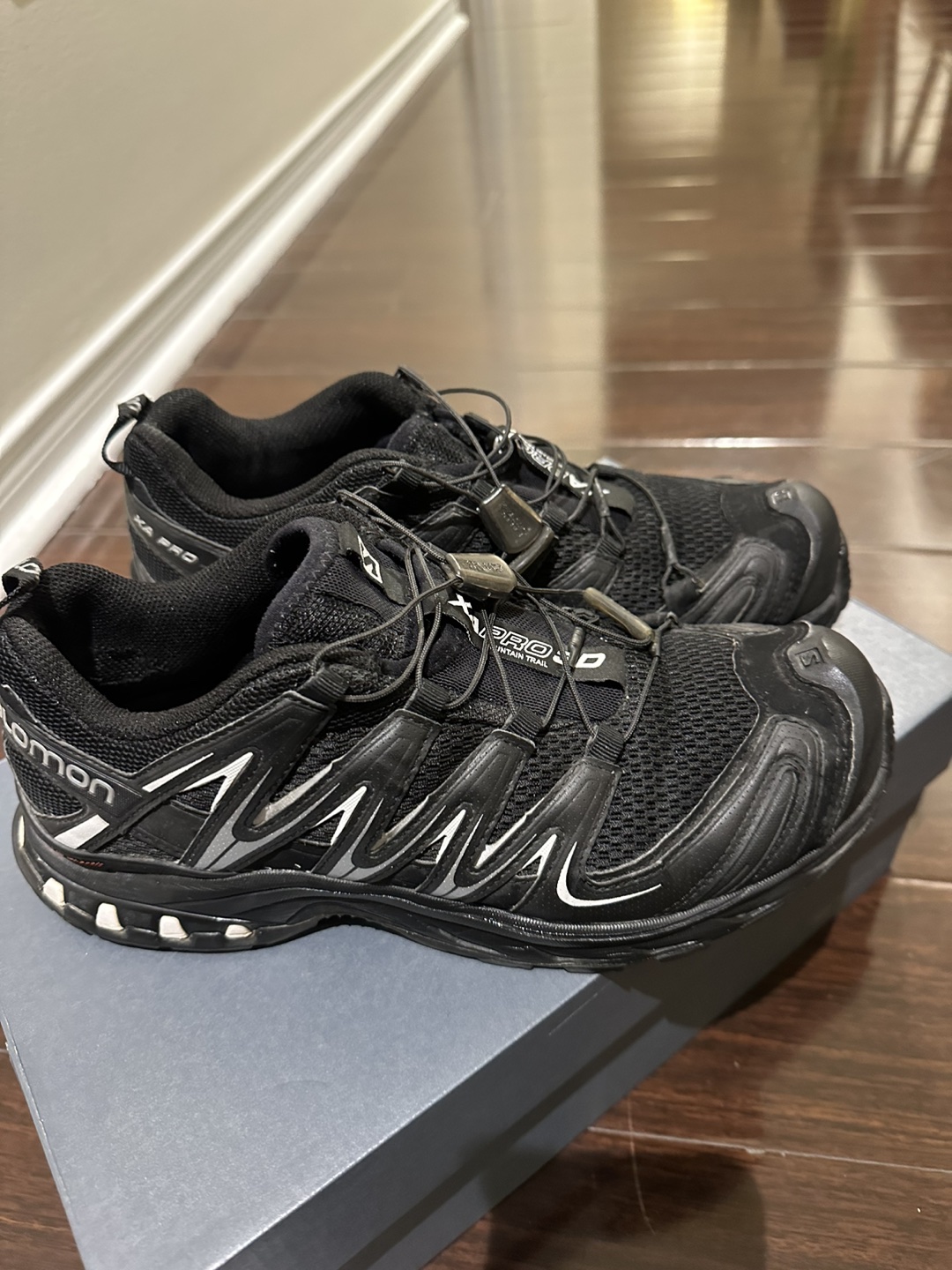 Woman’s sport shoe image indicator(4)