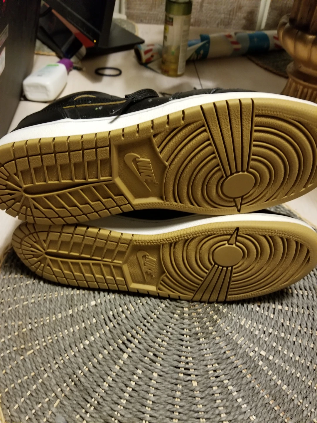 Air Jordan sneakers image indicator(4)