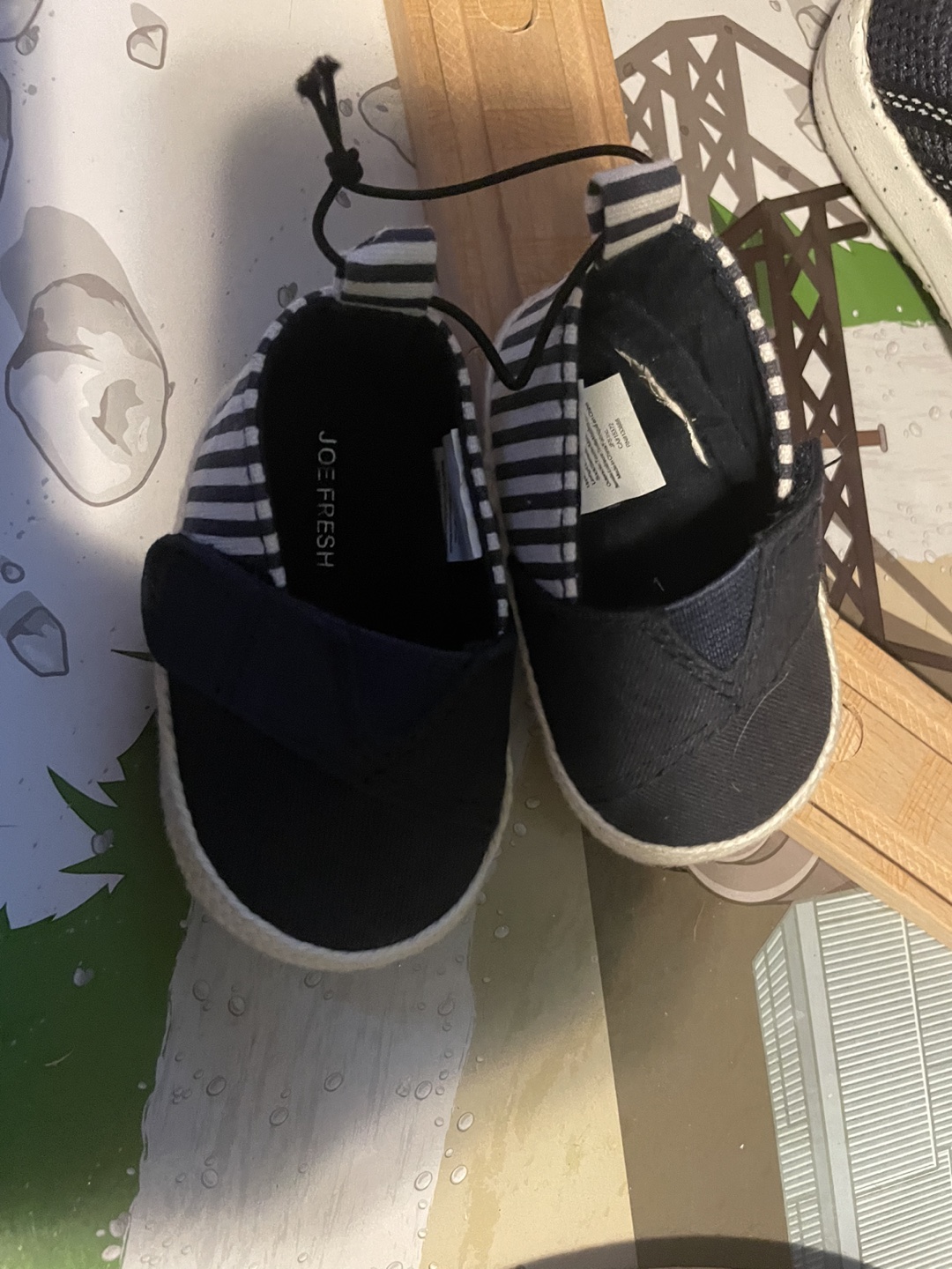 Joe fresh baby size 1 shoes thumbnail