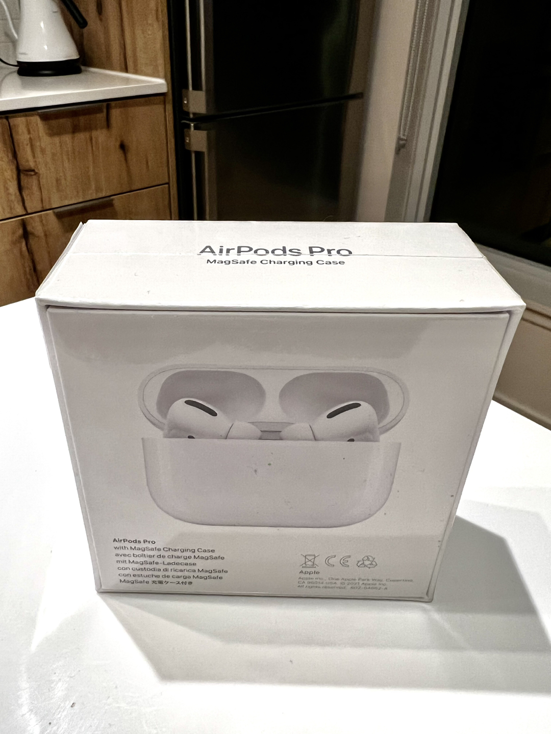 Apple AirPods Pro (1st Gen) - photo 5
