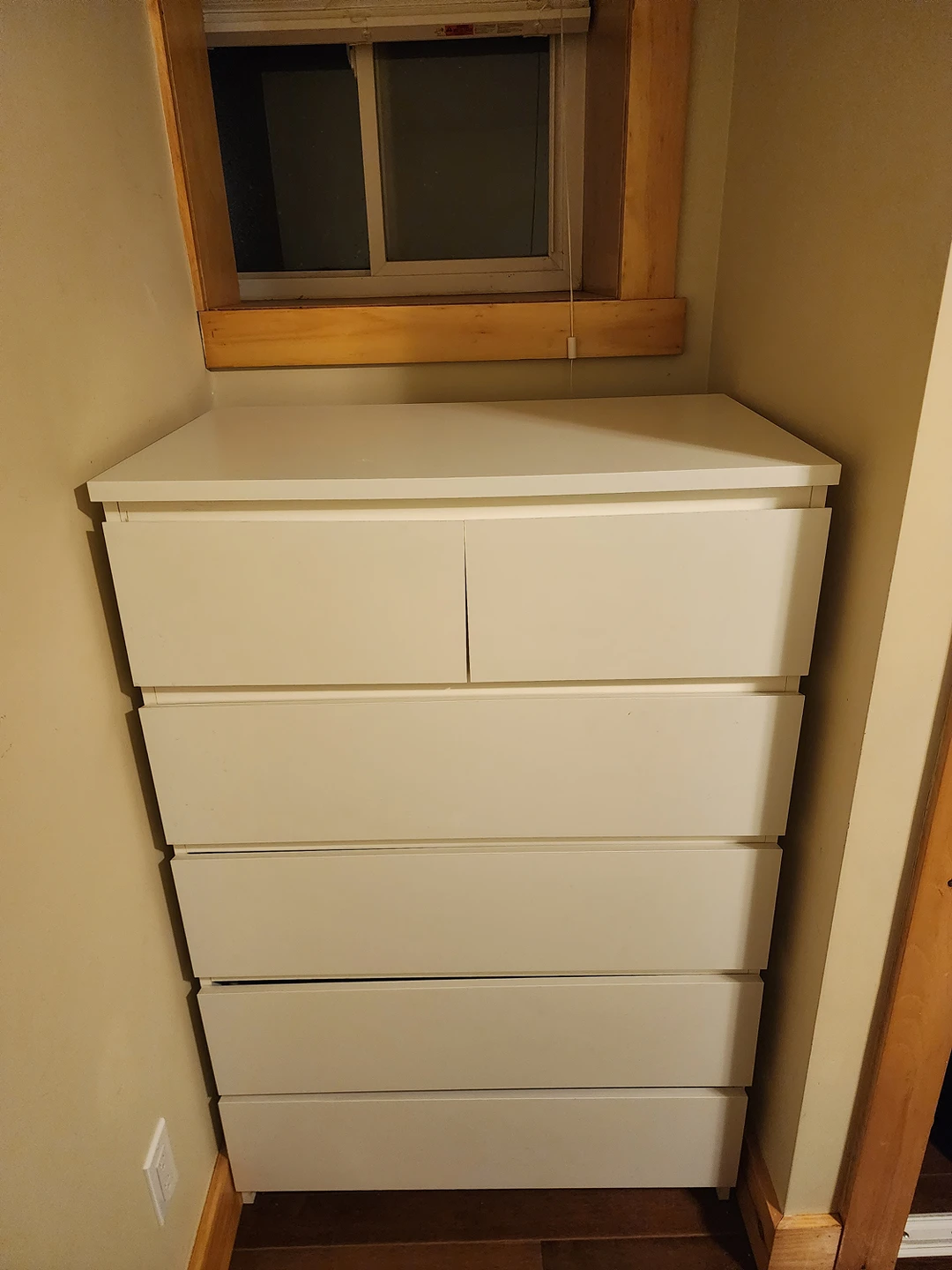 Ikea MALM 6-drawer dresser - white - great condition - photo 2