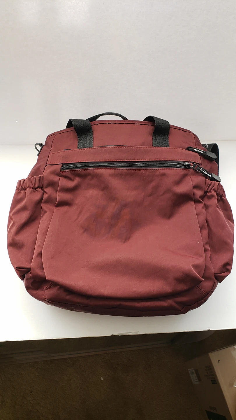 Derek Alexander Crossbody image indicator(4)