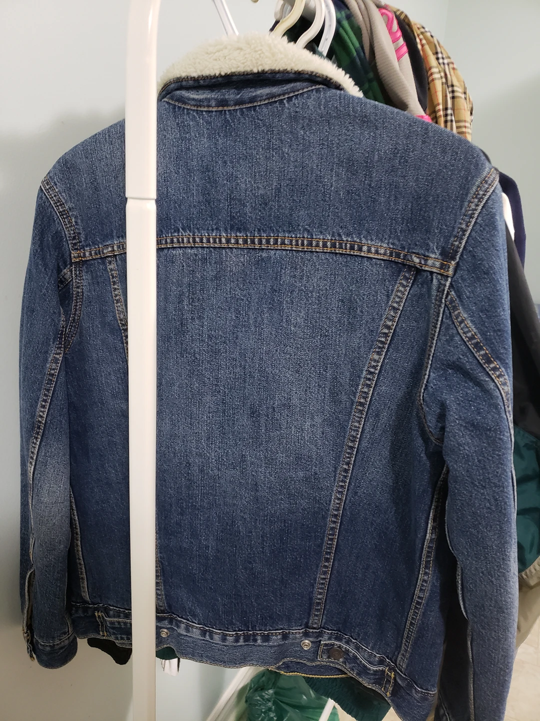 Men's Levis sherpa jacket XS image indicator(2)