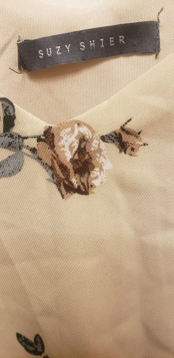 Suzy Shier XL Beige Floral Pleated Dress image indicator(3)