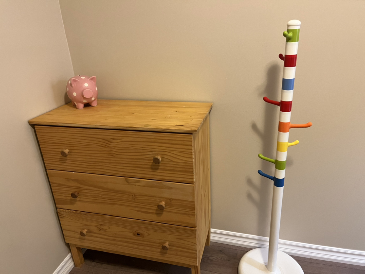 Kid’s bedroom furniture IKEA thumbnail
