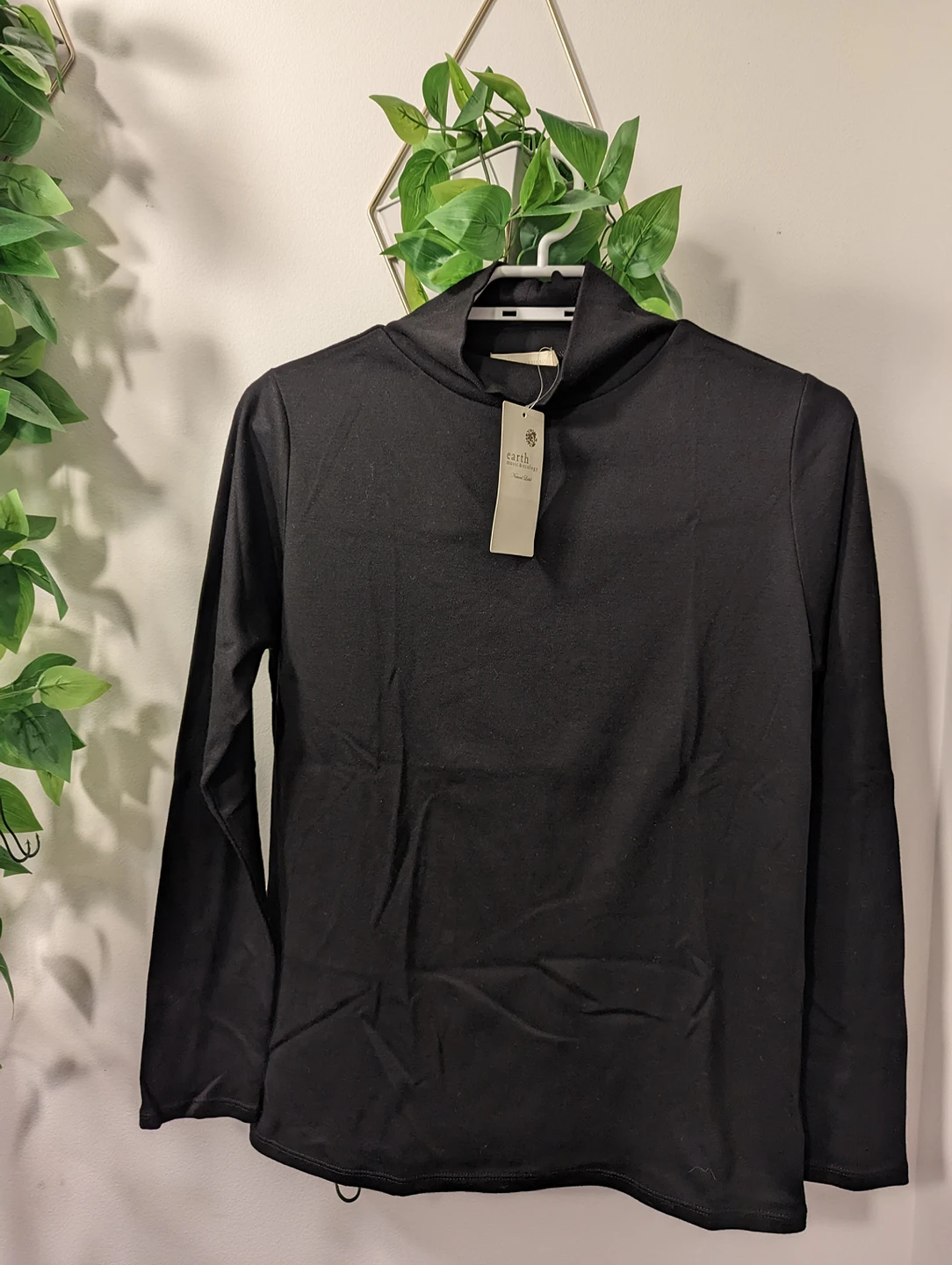 NWT earth music&ecology Turtleneck Pullover Size S thumbnail