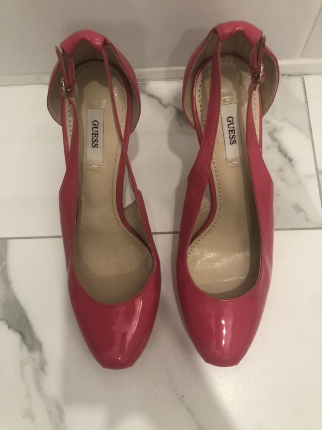 Guess Fuchsia shoes image indicator(2)