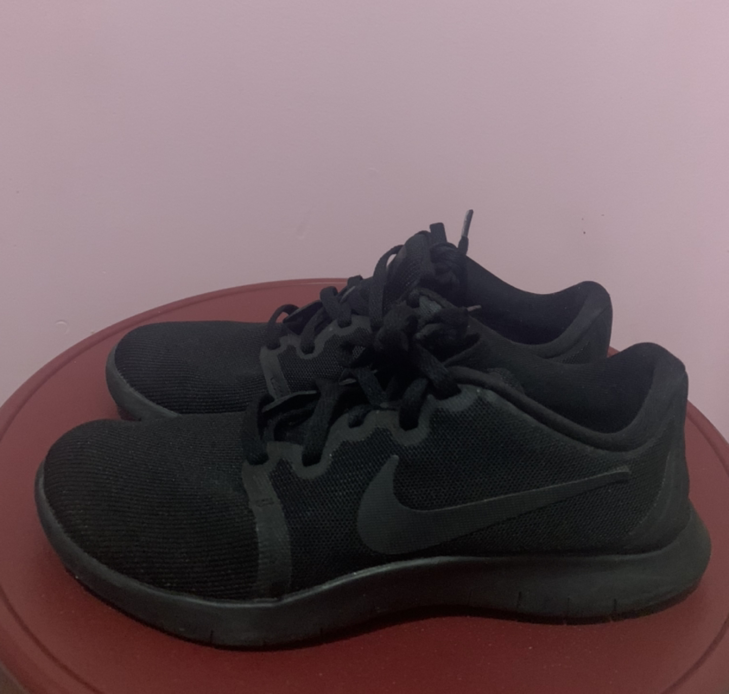 WOMENS NIKE SHOES