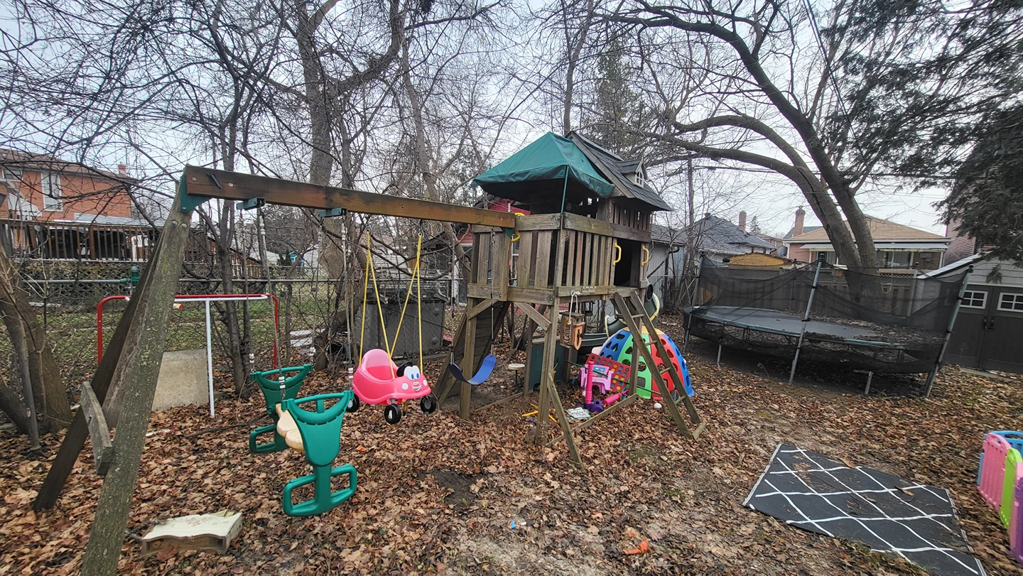 play house / play structure - photo 5