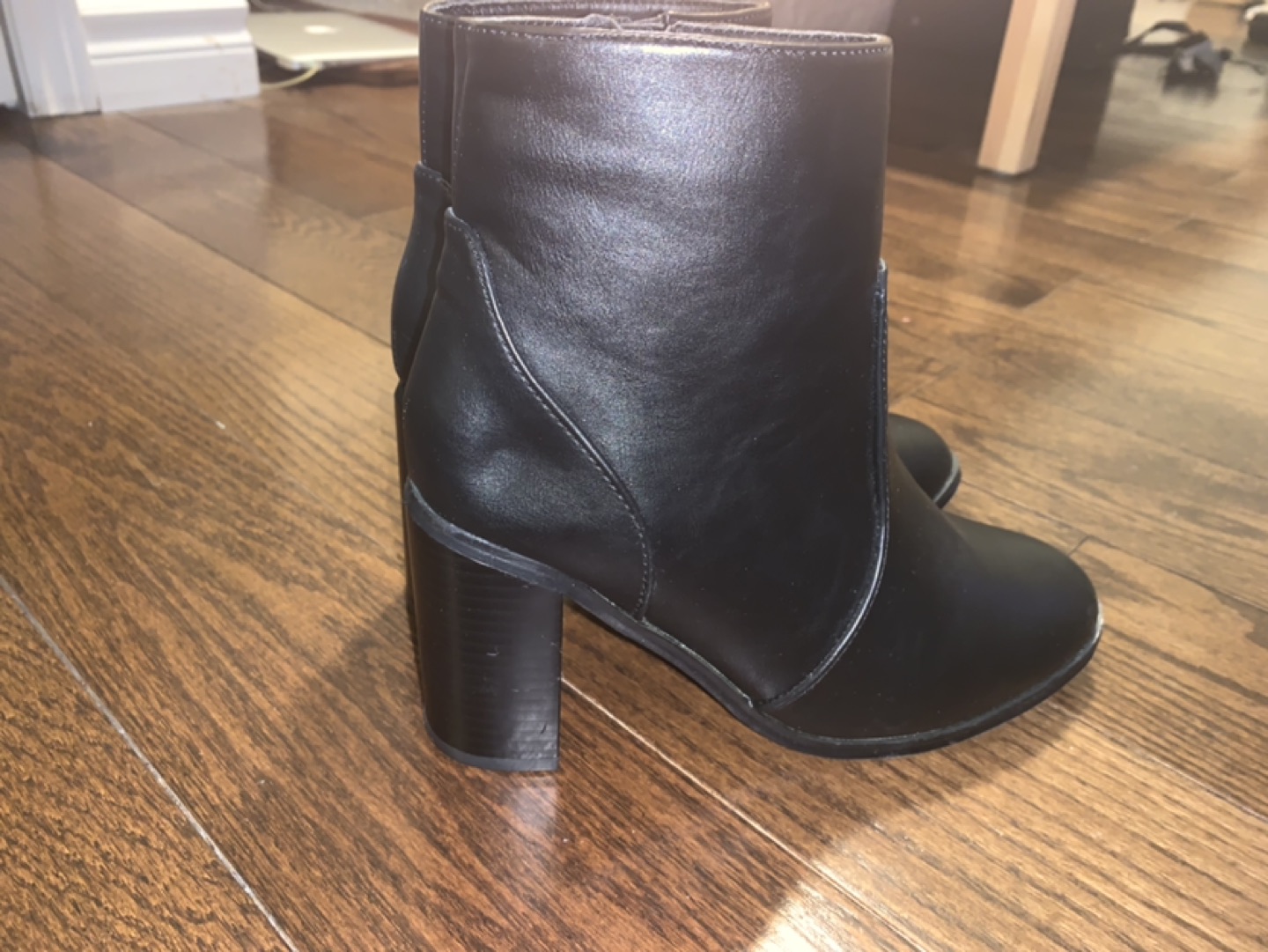 Ardene black boots - Size 8 image indicator(3)