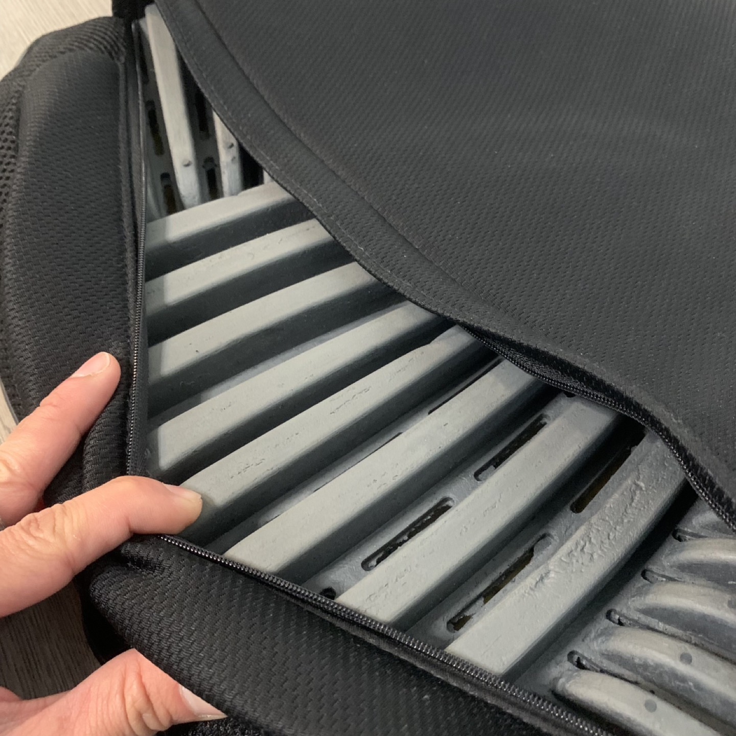 Obusforme Ergonomic Office Seat Cushion #freecycle image indicator(7)