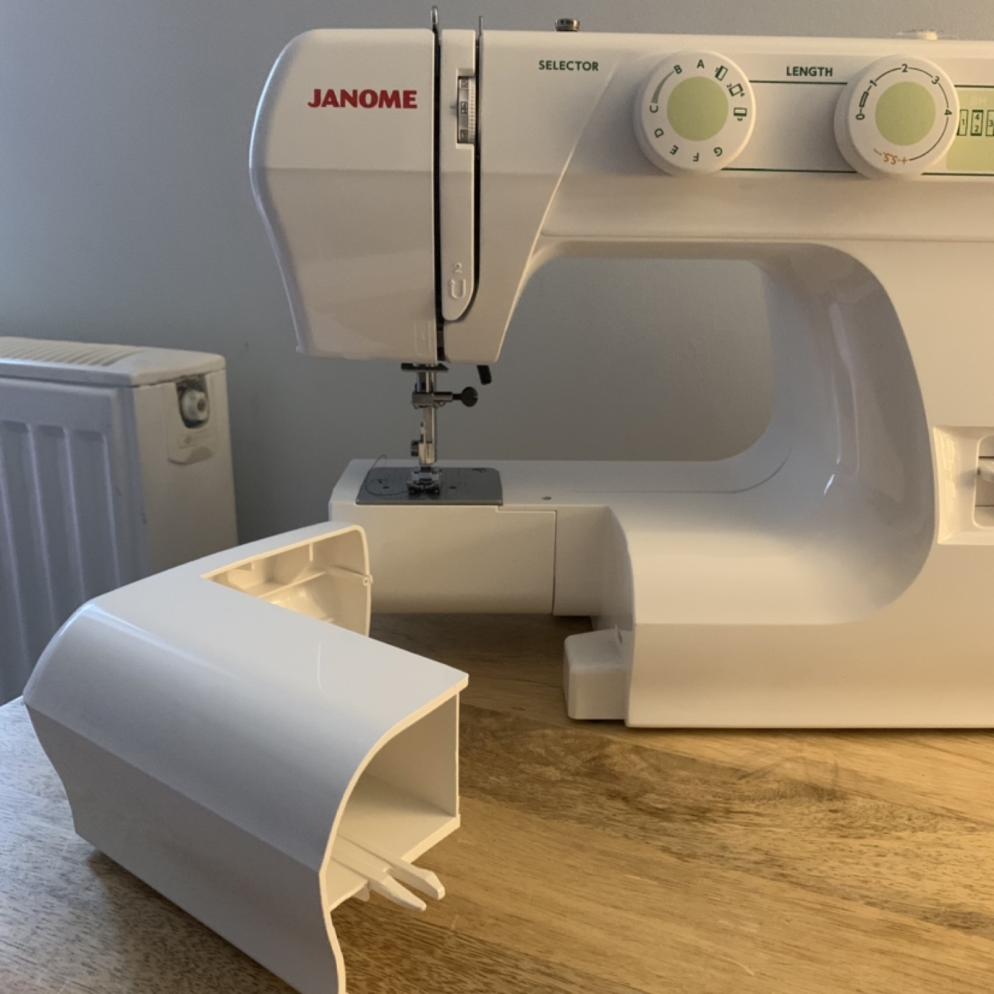 Janome 2212 sewing machine - photo 4