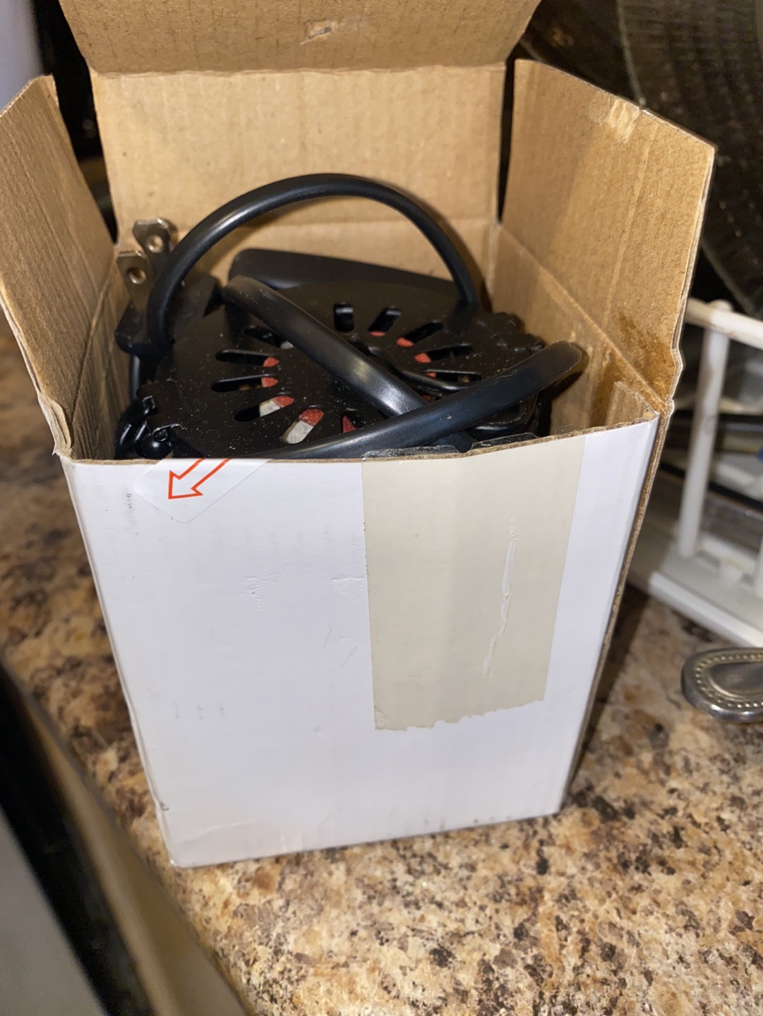 Reptile heating lamp