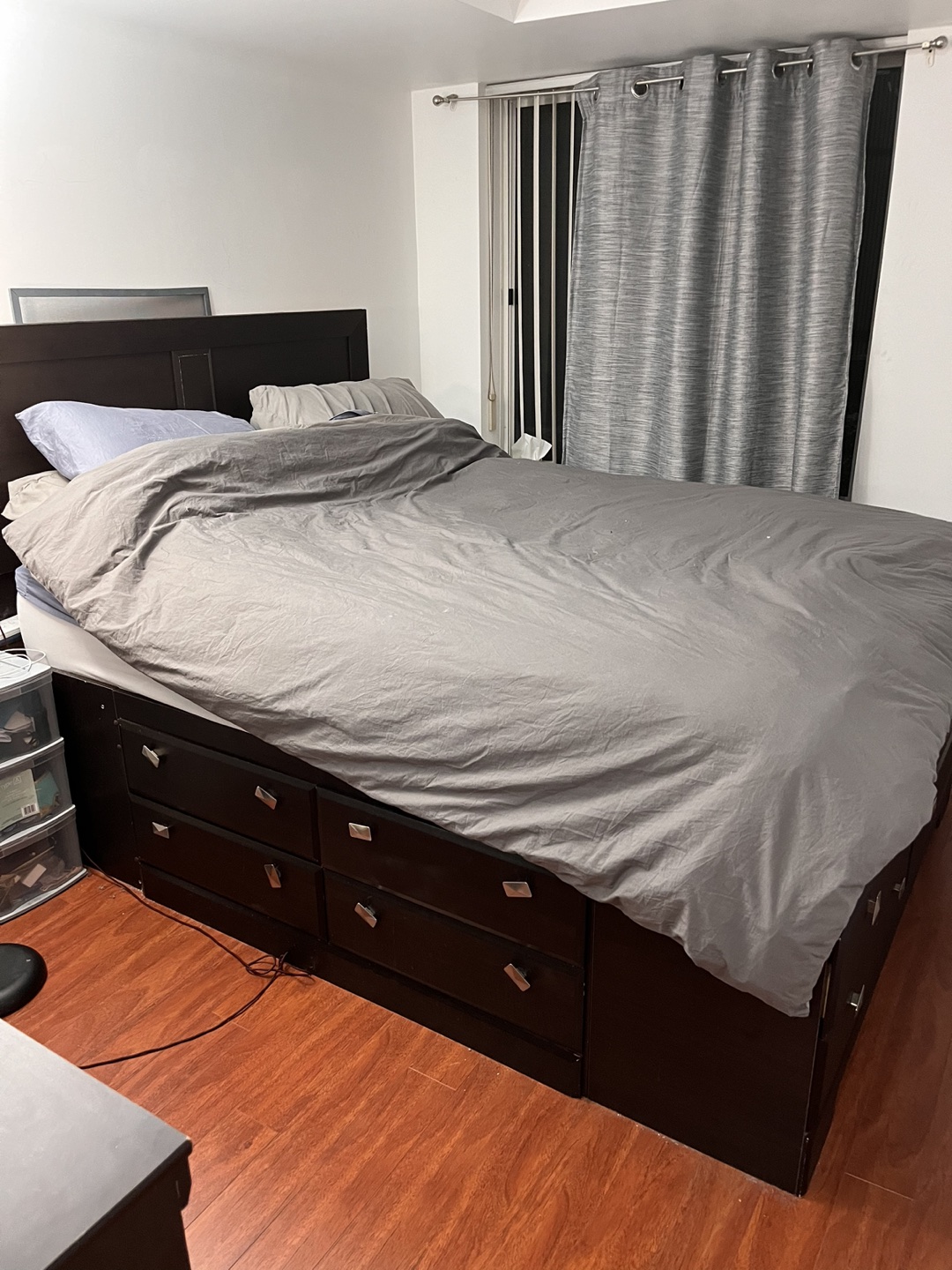 Queen Bed