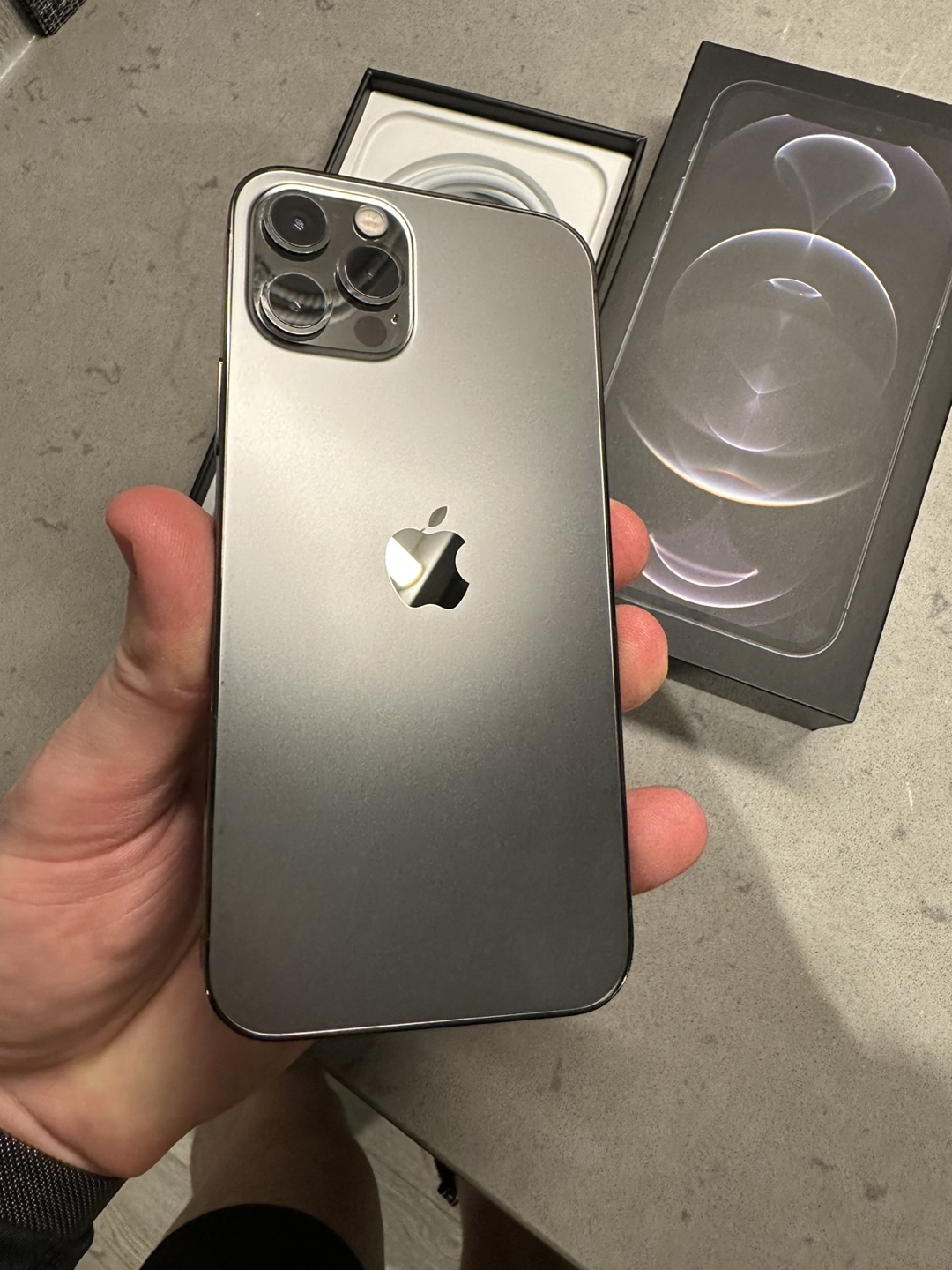 iPhone 12 Pro Graphite 128gb - photo 3
