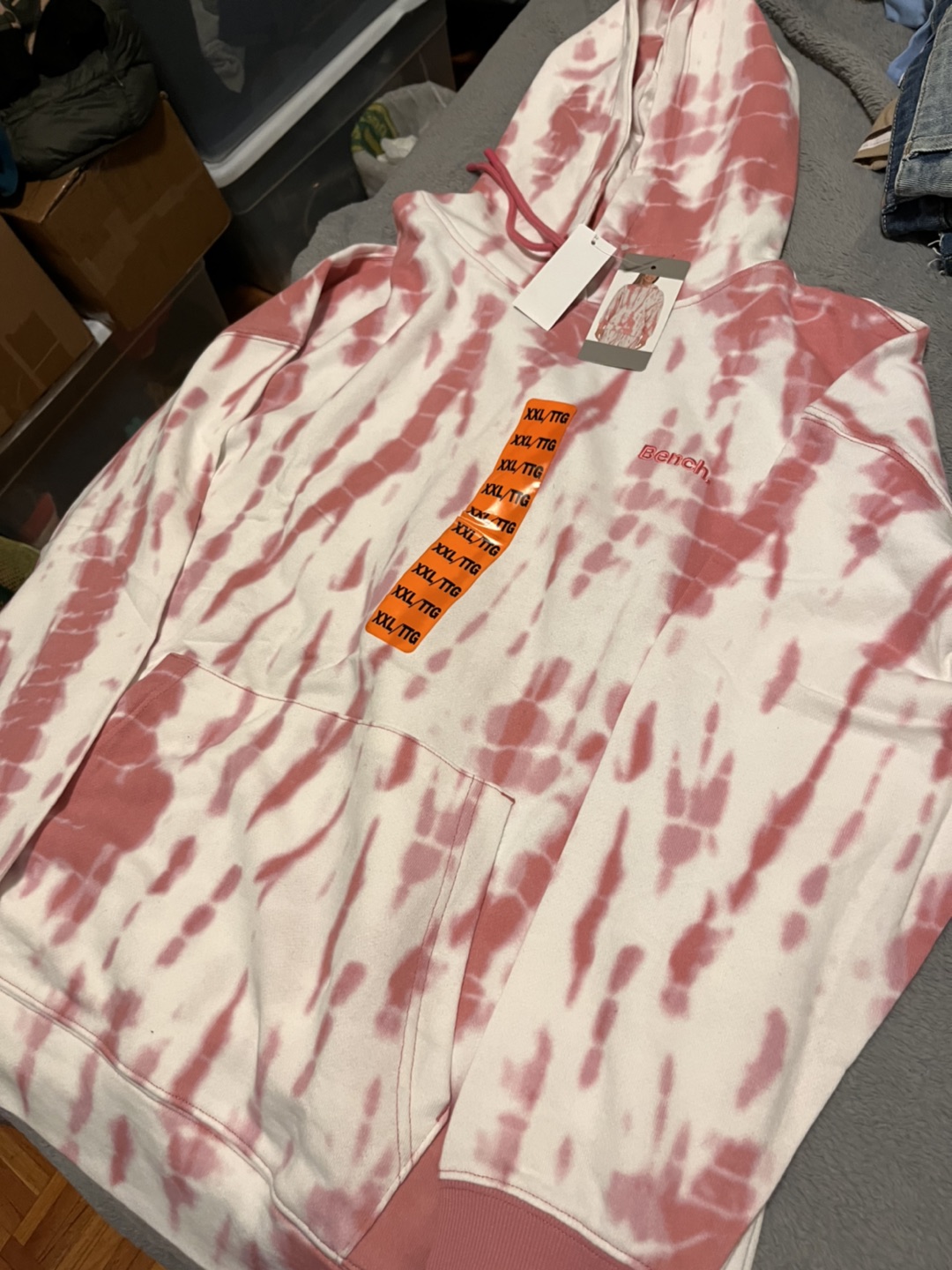 BENCH HOODIE image indicator(2)