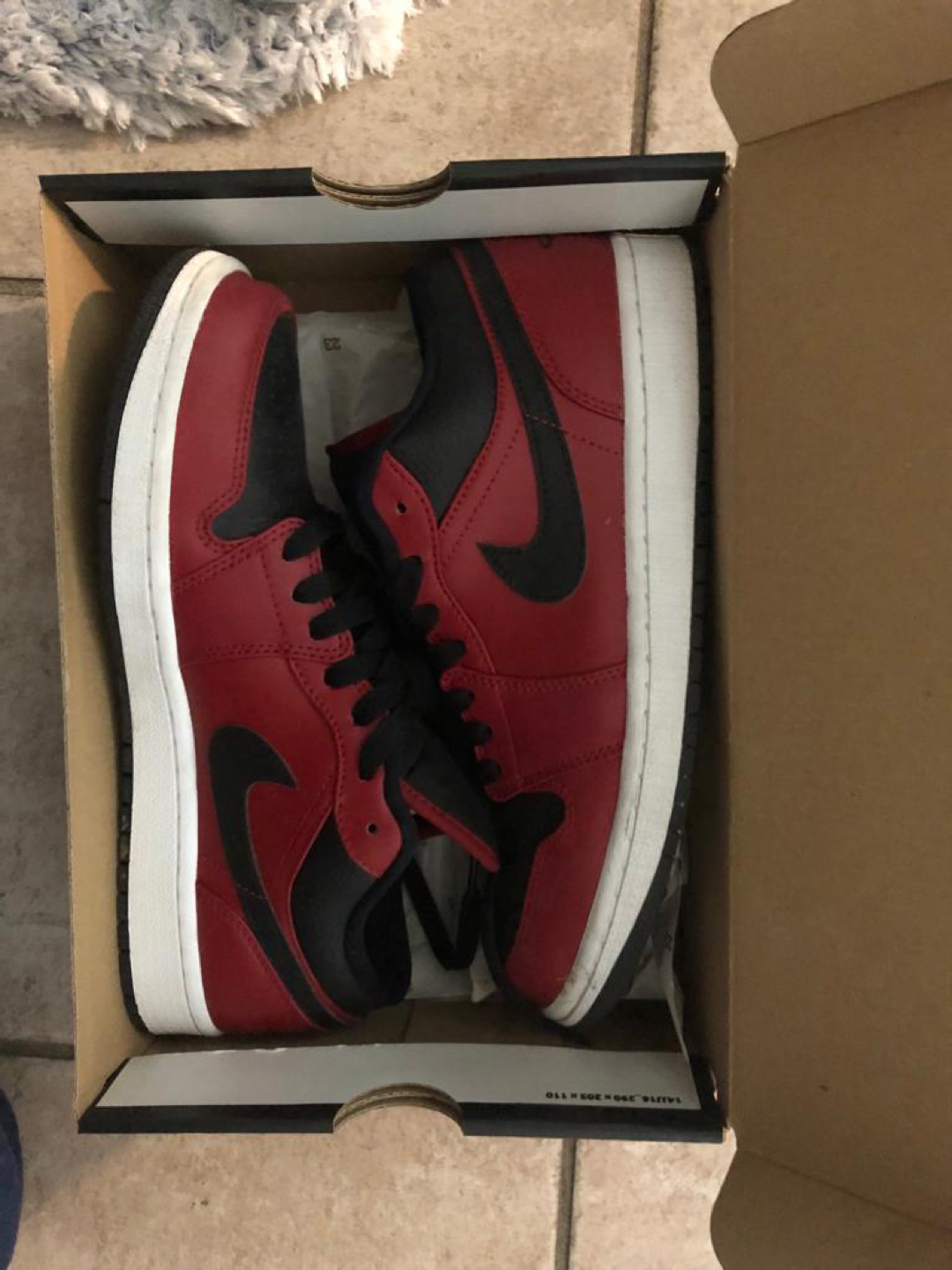 Jordan 1 Low Reverse Bred (553558 605) - Size 8.5