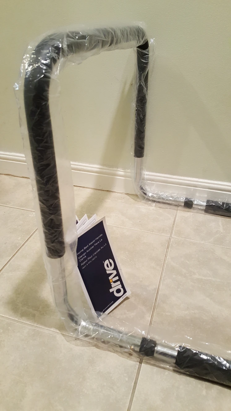 Bed assist rail - photo 2