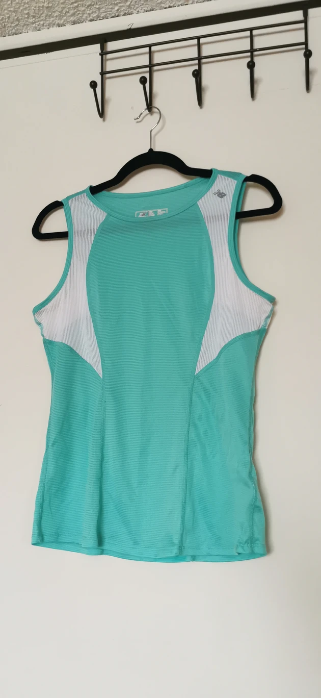 new balance M women's workout tank thumbnail