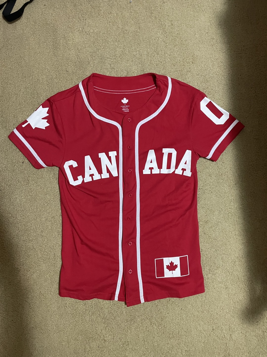 Canada red baseball shirt