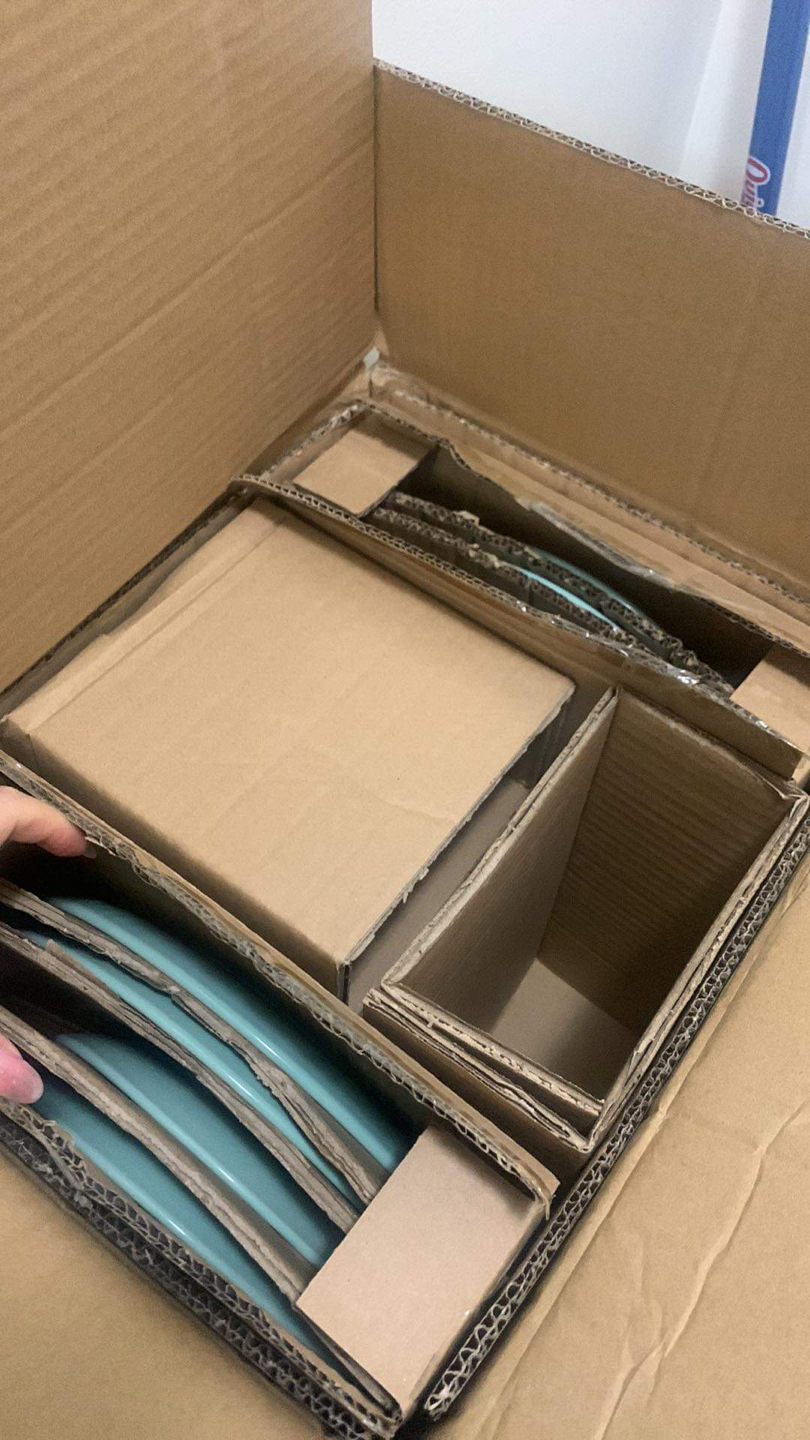 Brand NEW in Box Tiffany blue Dinnerware - Set of 12 - photo 4