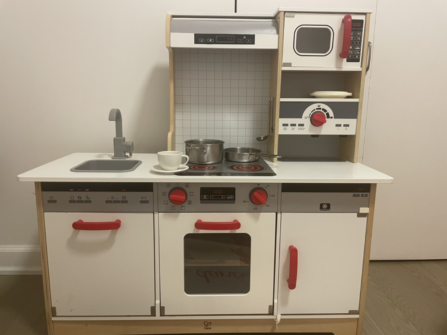 Hape kids all in 1 wooden play kitchen + accessories - photo 2