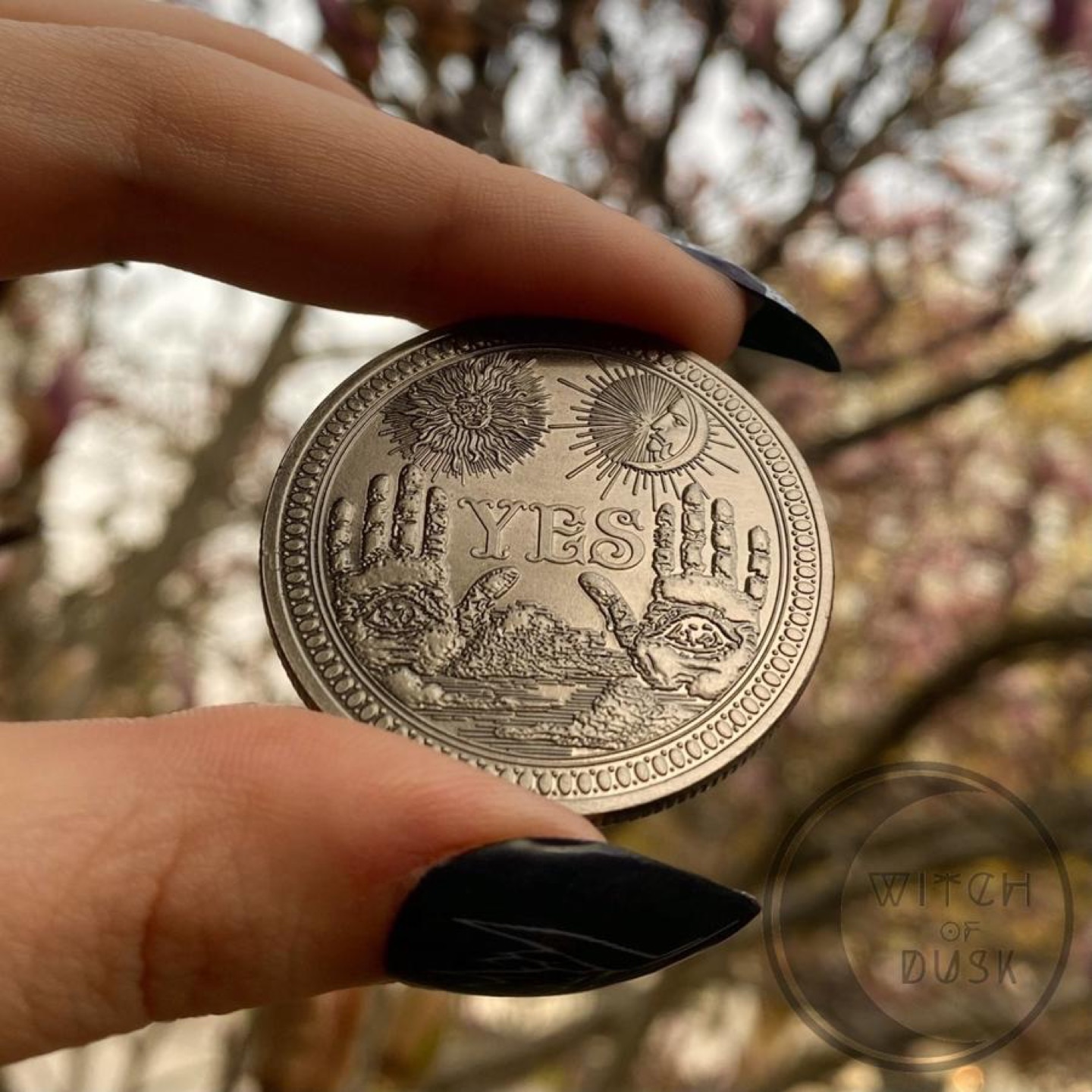 Divination Medallion - Yes/No Flip Coin thumbnail
