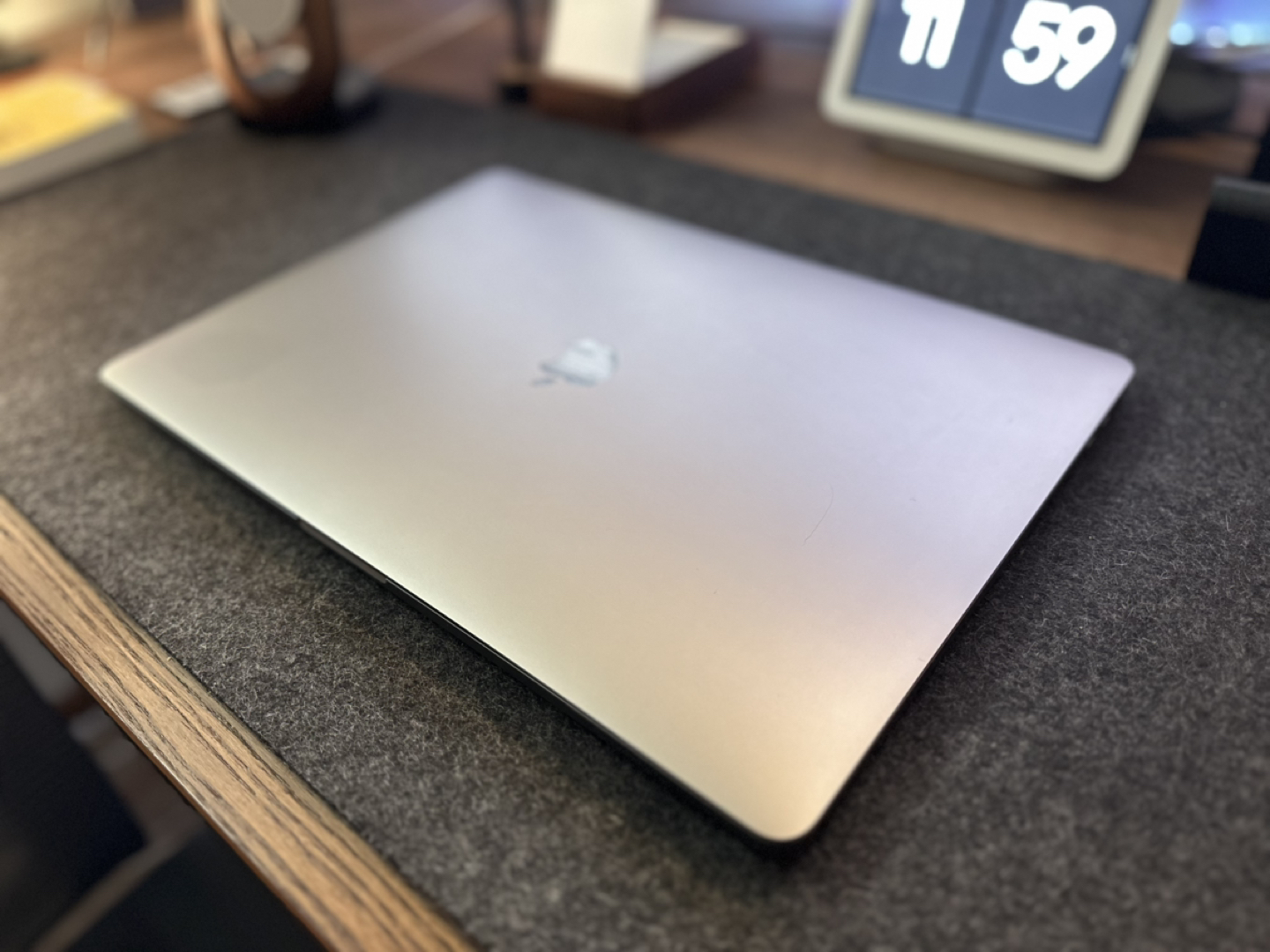 16-inch MacBook Pro with i9 2,3 GHz, 64 GB, 4TB SSD - photo 2
