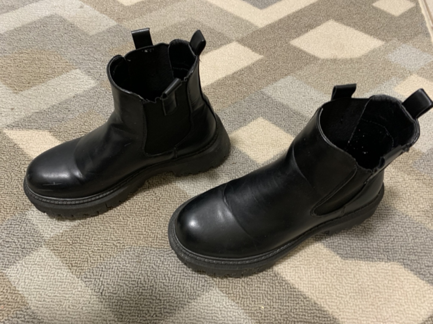 Chelsea Boots thumbnail