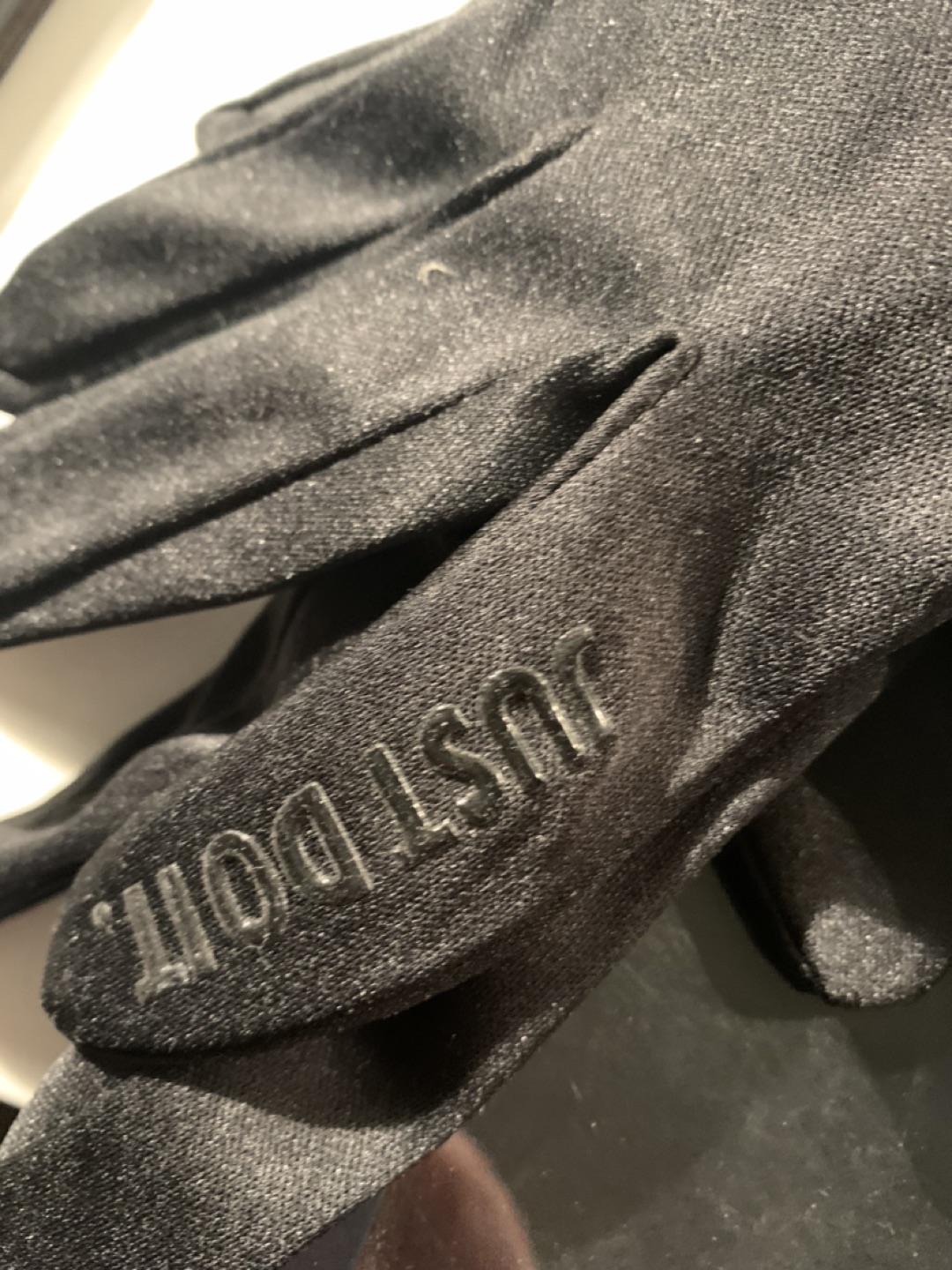 NIKE NEW RUNNING GLOVES image indicator(2)
