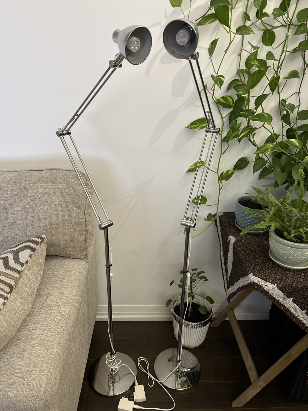 Floor lamp