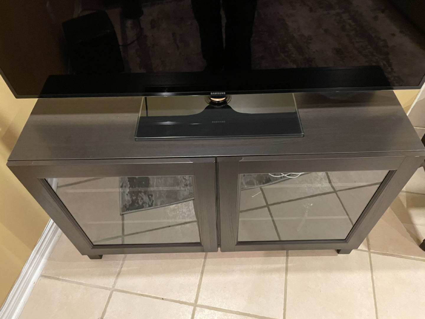 TV stand - photo 2