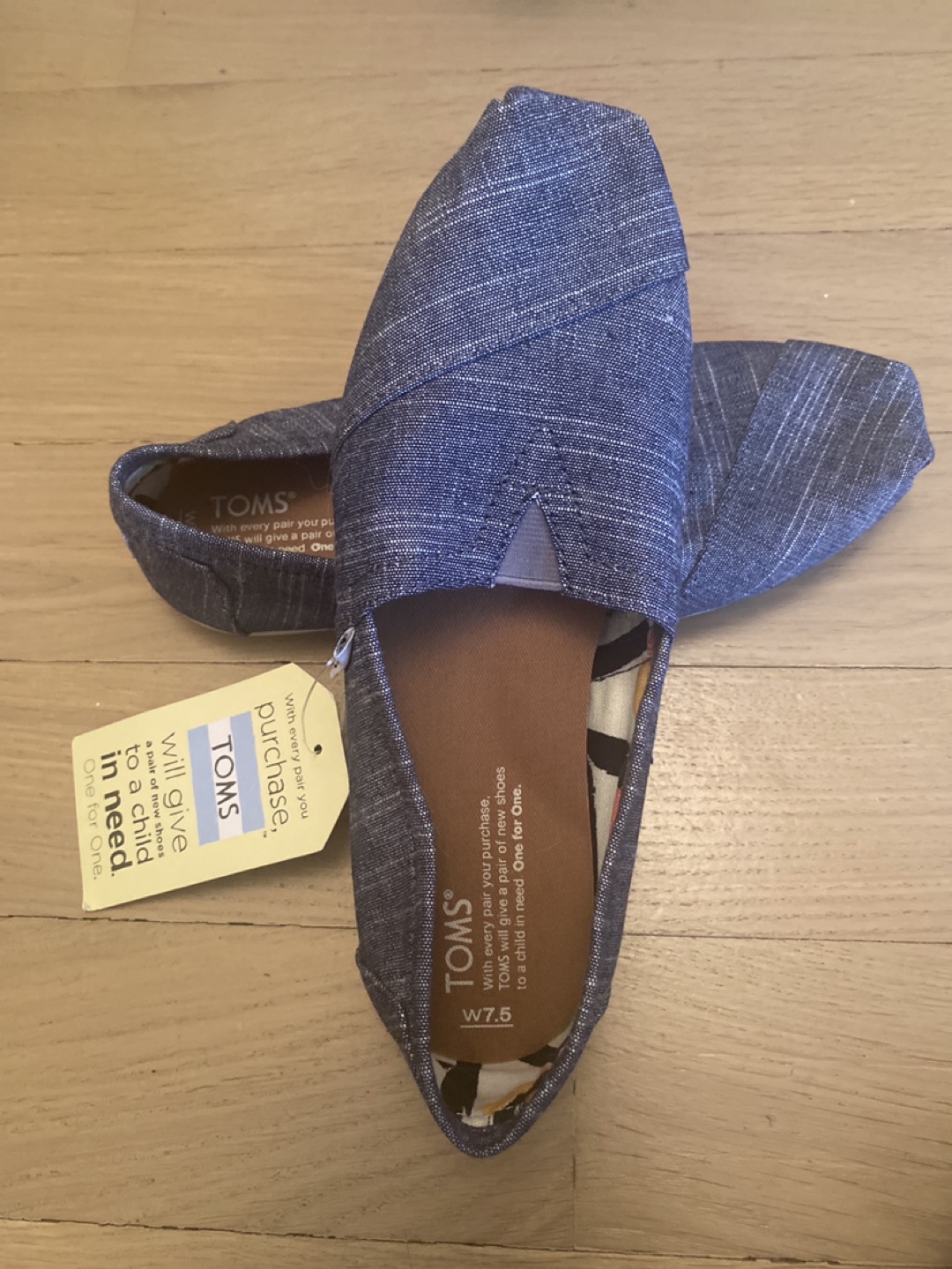 Women’s Toms thumbnail