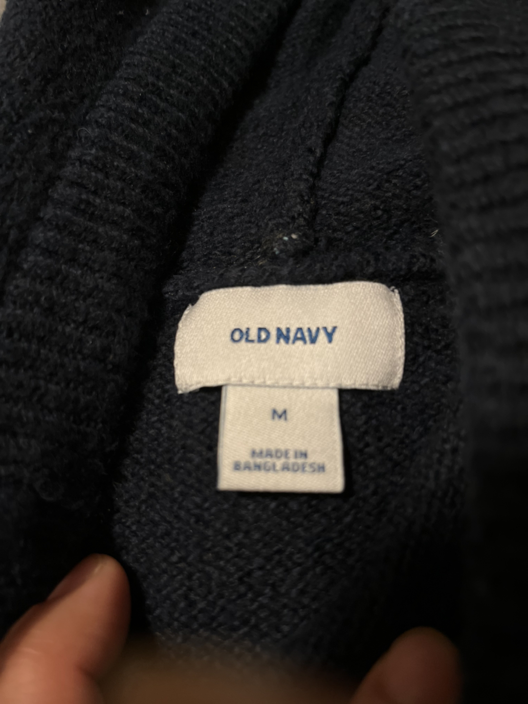 OLD NAVY SWEATER MEDIUM image indicator(2)