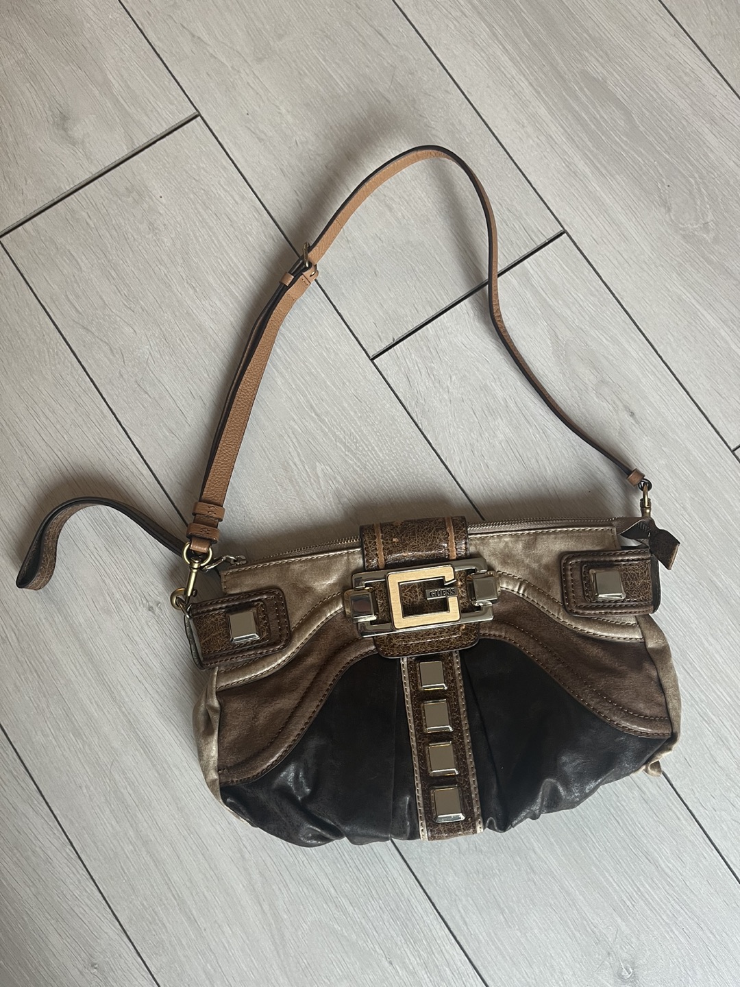 Vintage Guess Purse from the Early 2000’s Y2K - photo 2