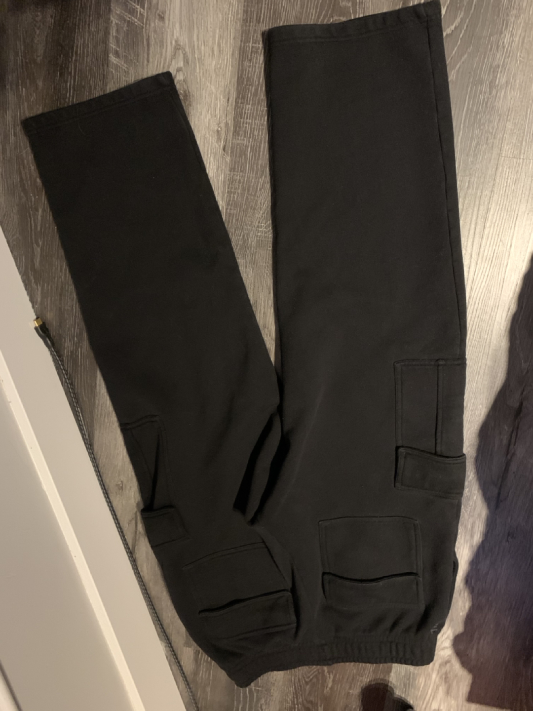 TNA mega cargo sweatpants size small thumbnail