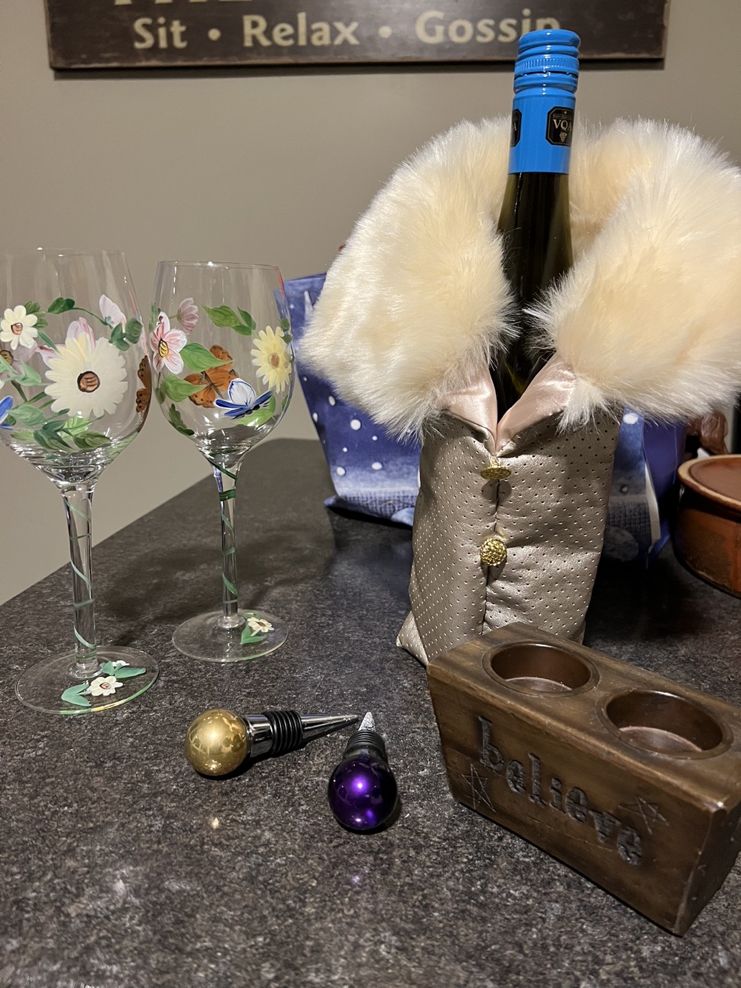 Wine package for valentines gift thumbnail