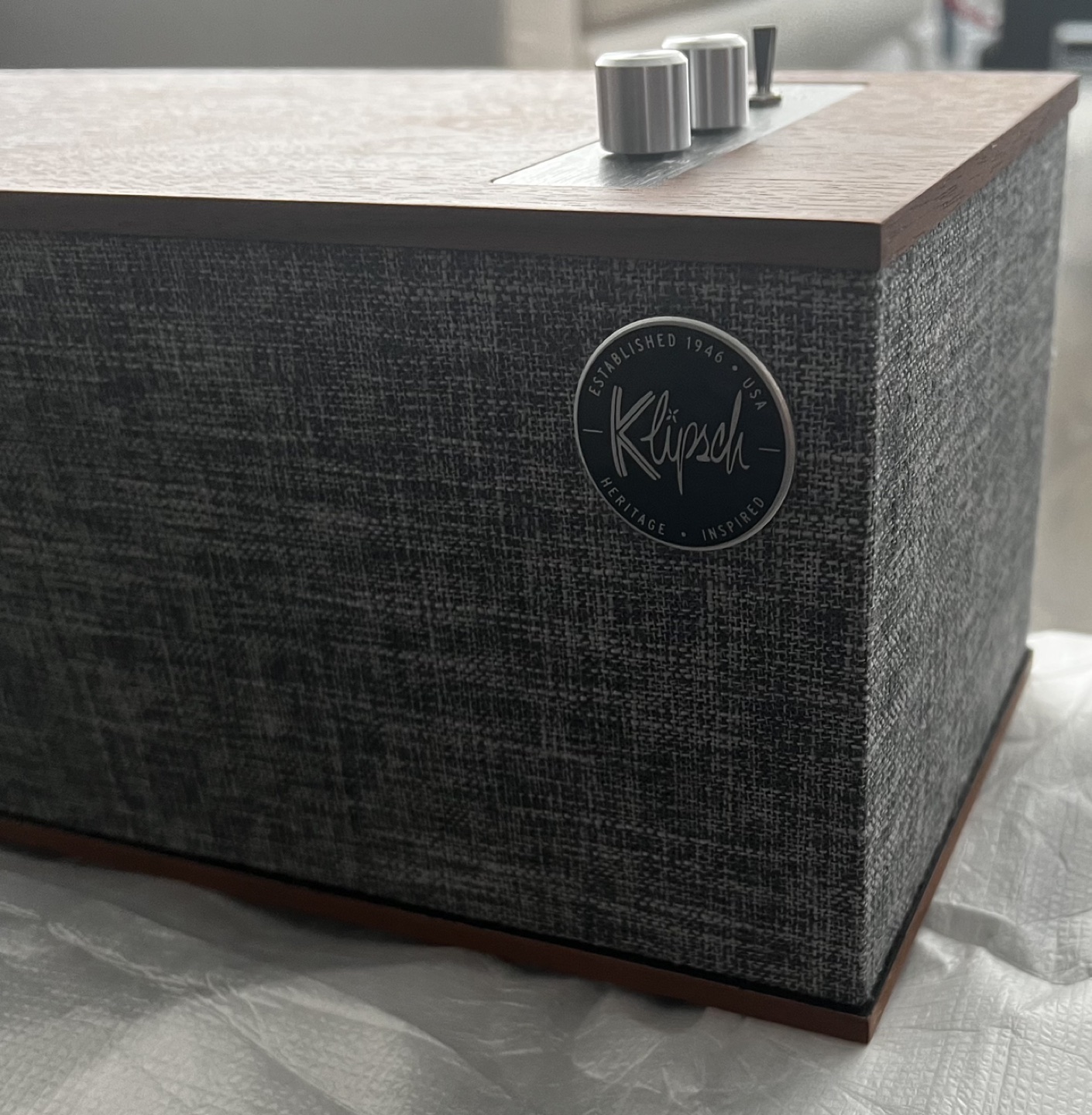 Klipsch Heritage The One II Tabletop
Stereo Speaker (Walnut)
