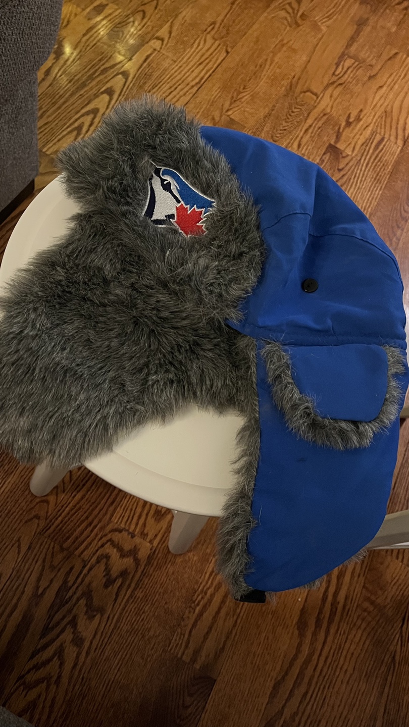Blue Jays toque thumbnail
