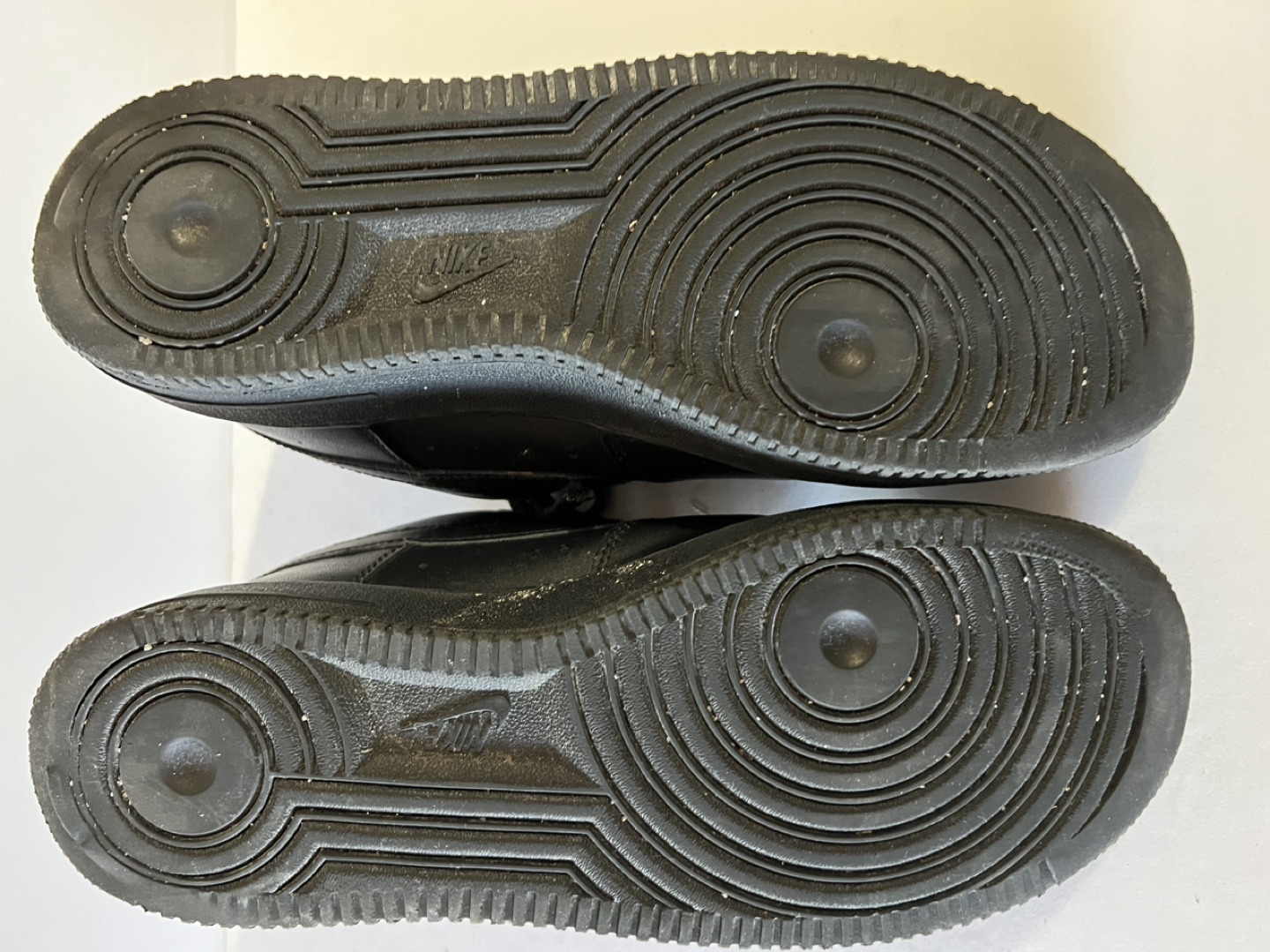 Running shoes - photo 2