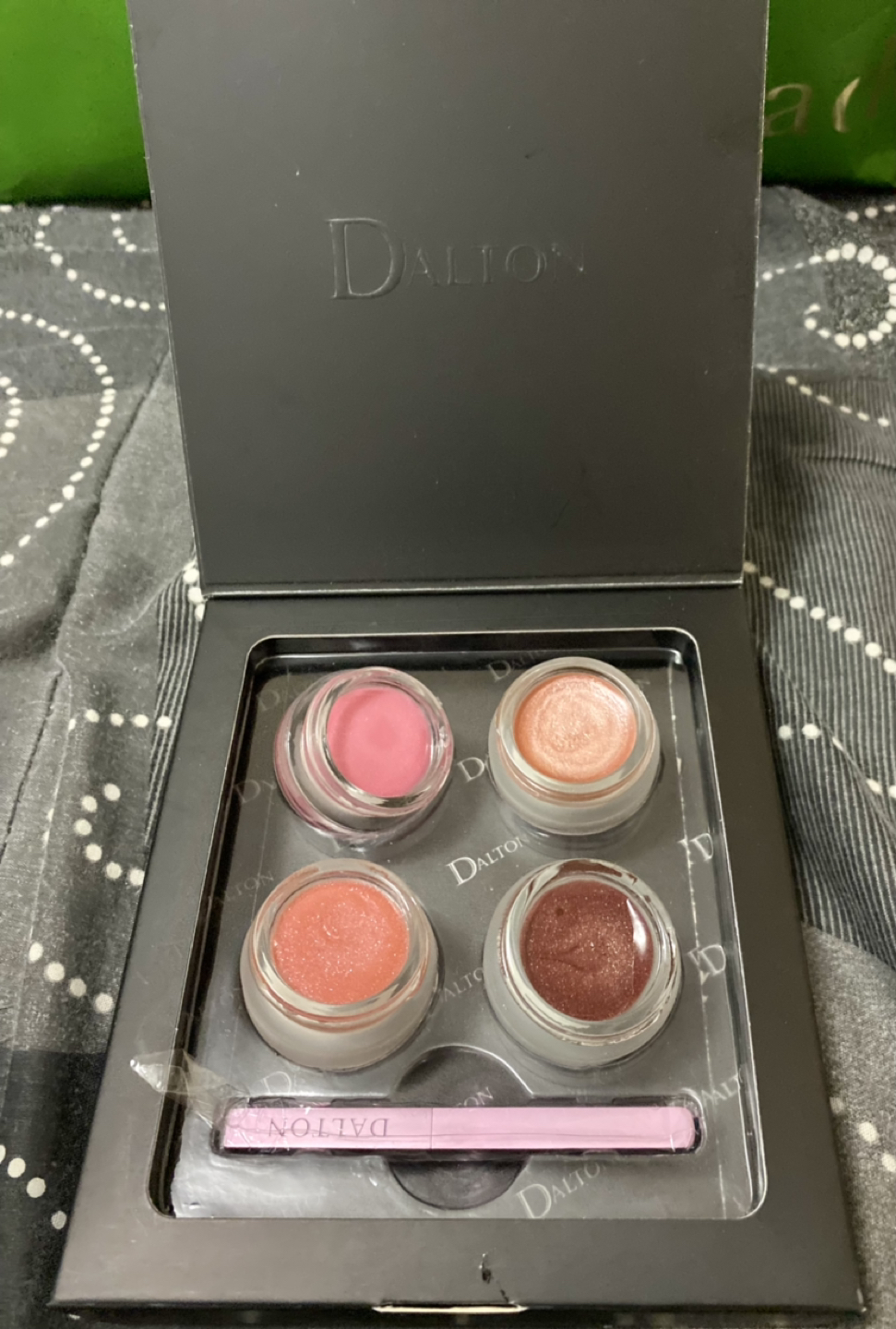 Dalton lip gloss - photo 2